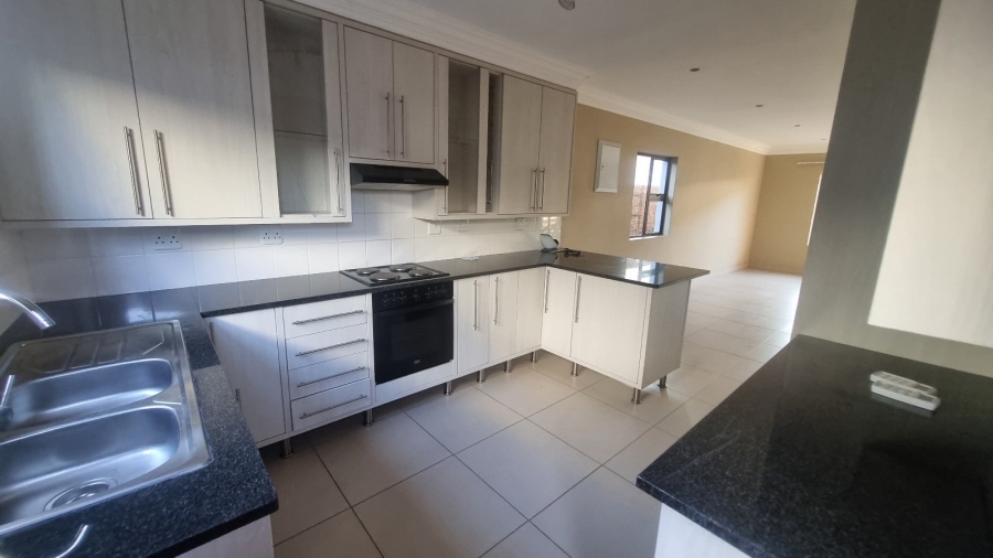 3 Bedroom Property for Sale in Heuwelsig Free State